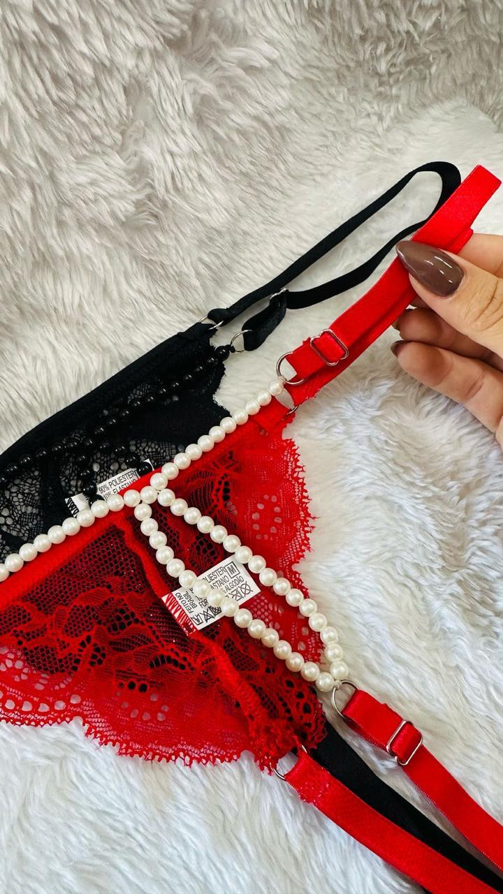 Fio dental vermelho e preto