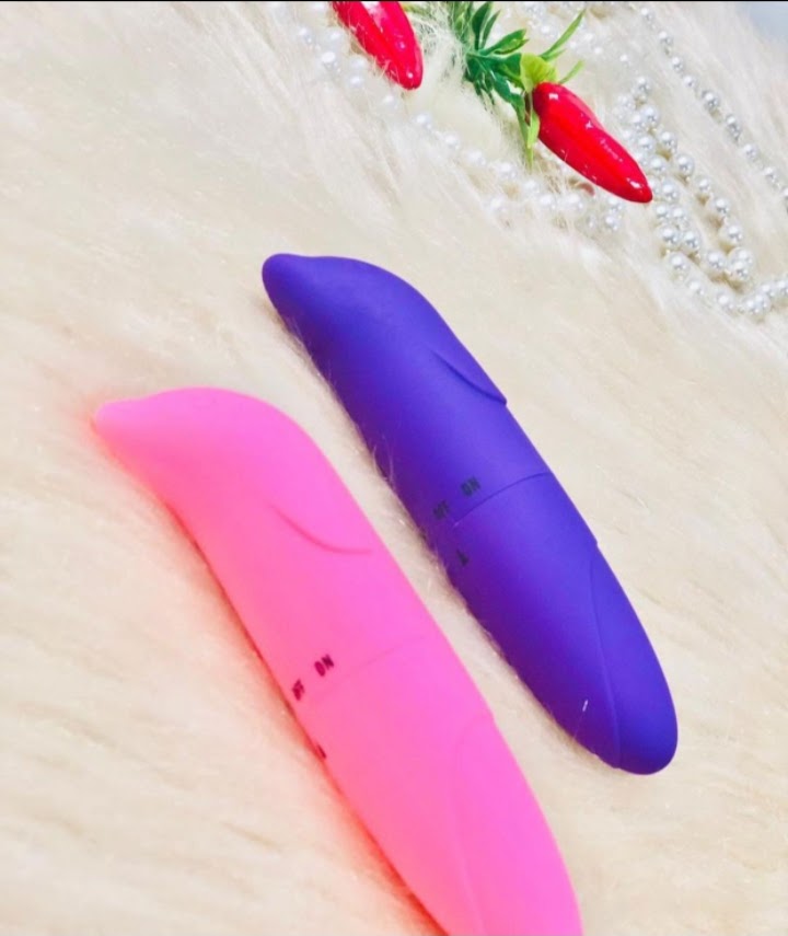 Vibradores curvos rosa e roxo